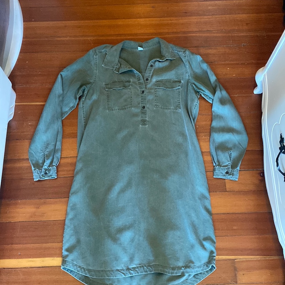 Shirt dress